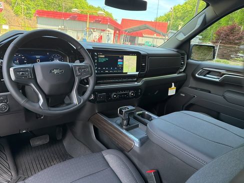New 2026 Chevrolet Silverado 1500 RST AWD/4WD image 16