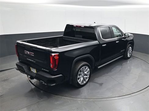 Certified 2025 GMC Sierra 1500 Denali image 17