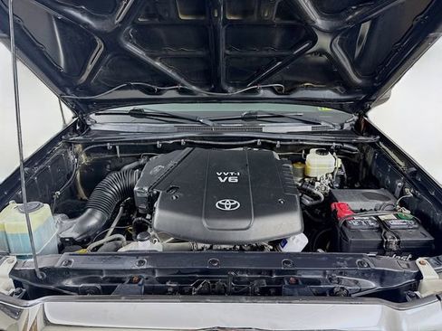 Used 2010 Toyota Tacoma 4x4 Double Cab image 28