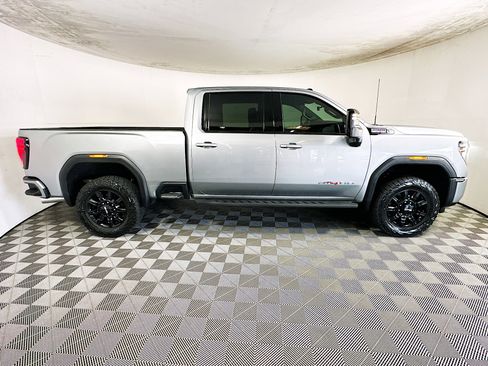 Used 2024 GMC Sierra 2500 AT4 w/ AT4 Premium Plus Package image 2