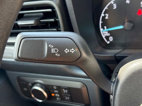 Used 2022 Ford Maverick XL w/ Equipment Group 100A Standard image 9