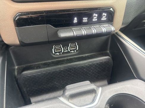 Used 2020 RAM 1500 Laramie image 19