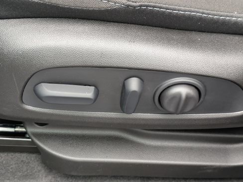 New 2027 Chevrolet Bolt LT w/ Comfort Package FWD image 12