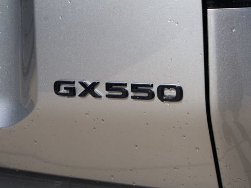 Used 2026 Lexus GX 550 w/ Accessory Package (2T) AWD/4WD image 8