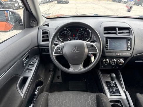 Used 2022 Mitsubishi Outlander Sport ES FWD image 17