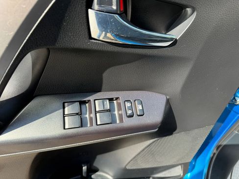 Used 2016 Toyota RAV4 XLE AWD/4WD image 27