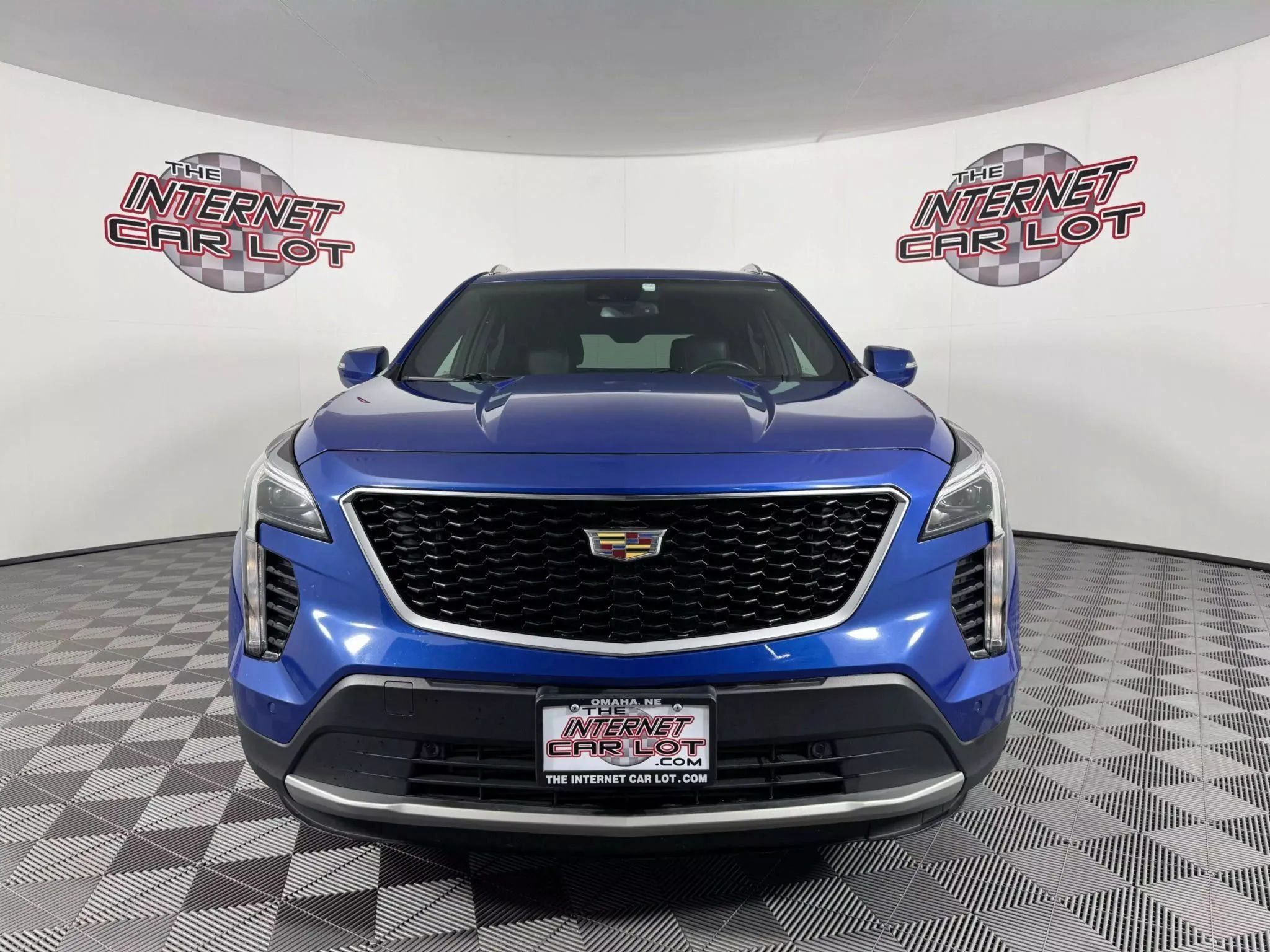 Used 2021 Cadillac XT4 Premium Luxury AWD/4WD image 2