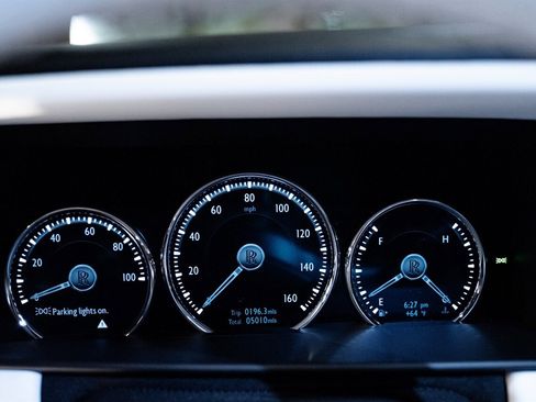 Used 2023 Rolls-Royce Cullinan image 41