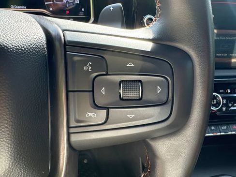 Used 2025 GMC Sierra 1500 AT4 w/ Technology Package AWD/4WD image 22
