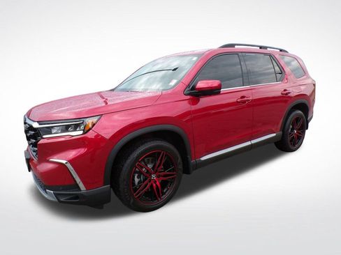Used 2025 Honda Pilot Elite image 2
