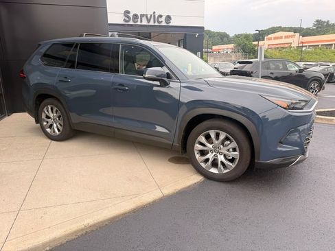 Used 2026 Toyota Grand Highlander AWD Hybrid image 9