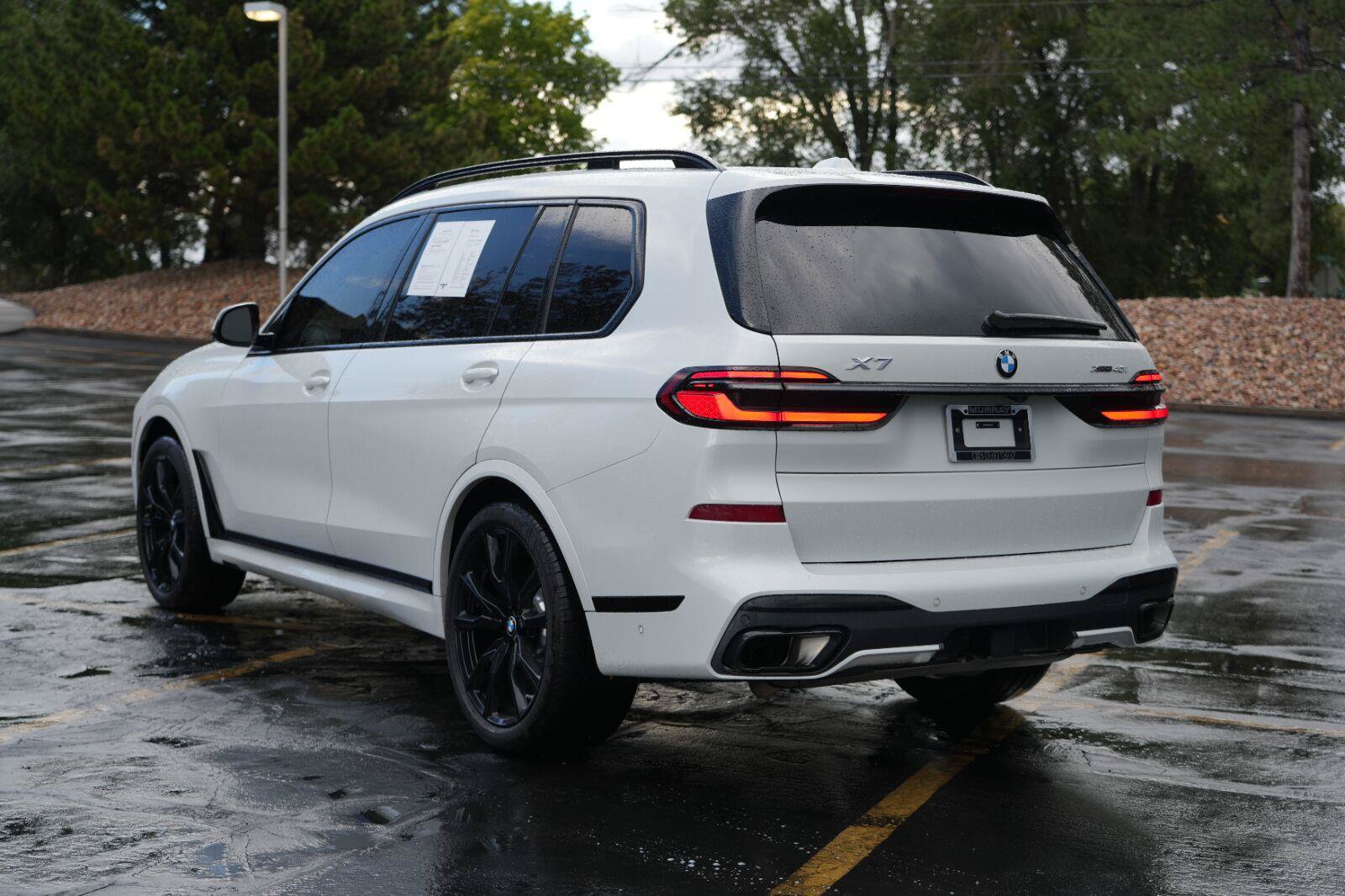 Used 2026 BMW X7 xDrive40i w/ Executive Package AWD/4WD image 3
