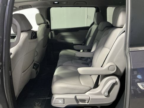 Used 2022 Honda Odyssey Touring image 25