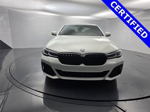 Certified 2023 BMW 530e w/ M Sport Package image 2