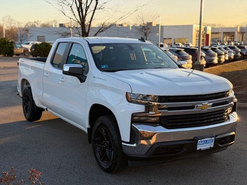 Used 2020 Chevrolet Silverado 1500 LT w/ Trailering Package image 3