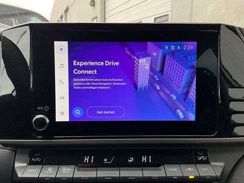 Used 2025 Toyota Camry LE image 28