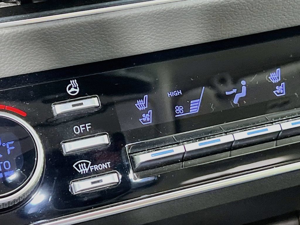 Certified 2022 Hyundai Sonata Limited w/ Cargo Package FWD image 20