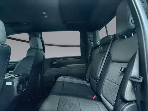 New 2026 Chevrolet Silverado 2500 ZR2 w/ LPO, Dark Essentials Package AWD/4WD image 30