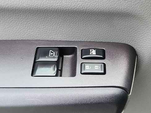 Used 2018 Nissan NV 1500 S image 14