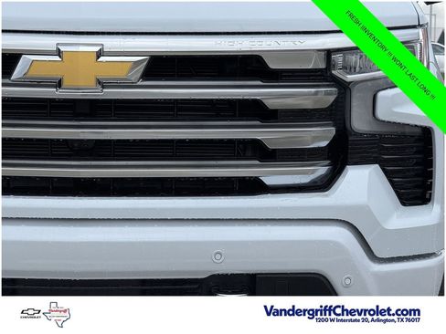 New 2026 Chevrolet Silverado 1500 High Country AWD/4WD image 8