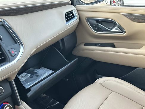 Certified 2022 Chevrolet Suburban Premier image 35