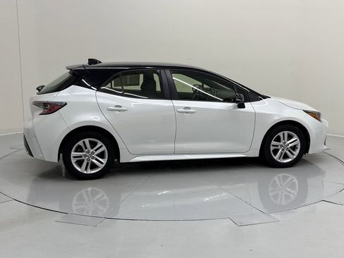 Used 2022 Toyota Corolla Hatchback image 7