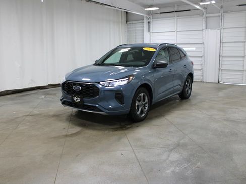 Used 2024 Ford Escape ST-Line image 4
