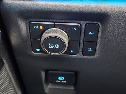 New 2026 Ford Expedition Platinum image 27