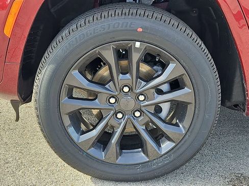 New 2026 Jeep Grand Cherokee Limited AWD/4WD image 14