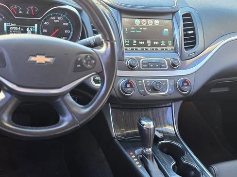 Used 2019 Chevrolet Impala LT image 15