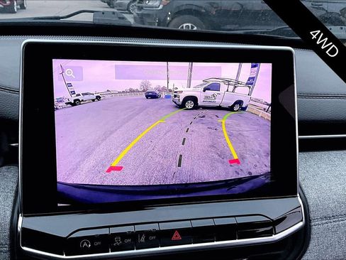 Used 2024 Jeep Compass Latitude image 14