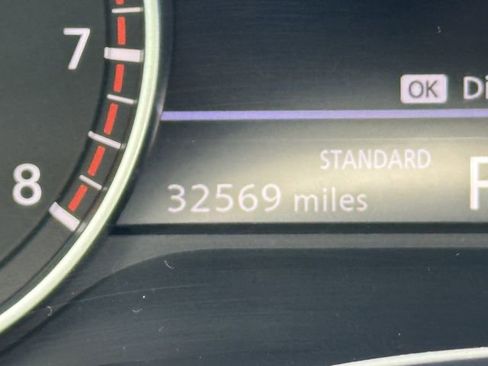 Certified 2025 Nissan Pathfinder SV FWD image 30