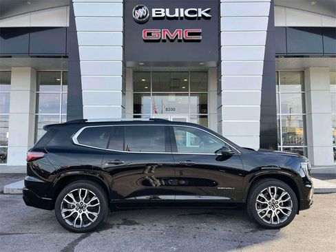 New 2026 GMC Acadia Denali Ultimate w/ LPO, Floor Liner Package image 2