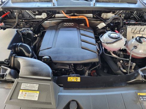 Used 2021 Audi Q5 e Prestige w/ Prestige Package image 36