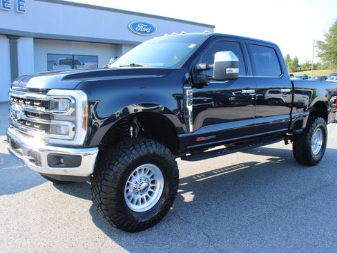 Used 2024 Ford F250 King Ranch w/ Tremor Off-Road Package AWD/4WD image 2