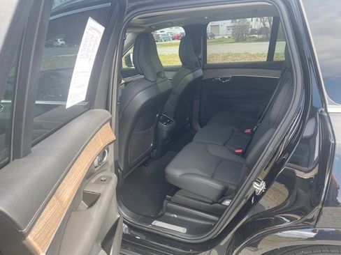 Used 2025 Volvo XC90 B6 Plus AWD/4WD image 8