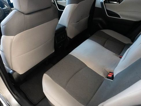 Used 2024 Toyota RAV4 XLE w/ Convenience Package AWD/4WD image 18