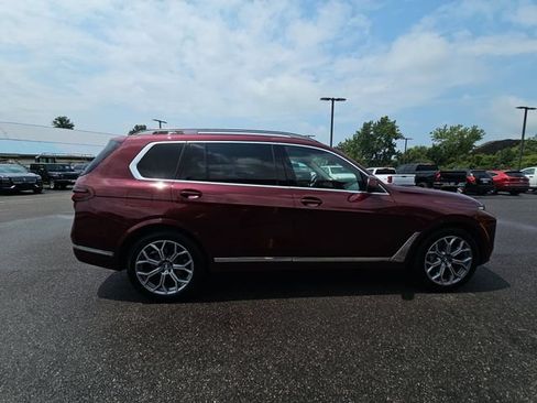 Used 2025 BMW X7 xDrive40i AWD/4WD image 11