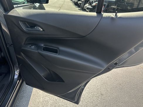 Used 2019 Chevrolet Equinox LT FWD image 18