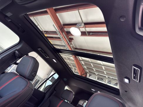 New 2026 Chevrolet Traverse RS w/ LPO, Floor Liner Package image 22