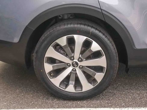 Used 2021 Kia Telluride EX w/ EX Premium Package image 5