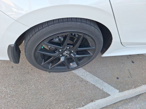 Used 2022 Honda Civic Sport image 11