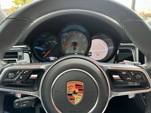 Used 2019 Porsche Macan S image 27