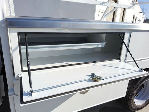 New 2025 Ford F450 XL w/ XL Chrome Package image 15