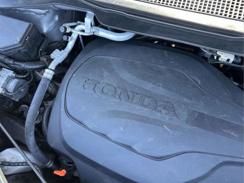 Used 2021 Honda Pilot EX image 23