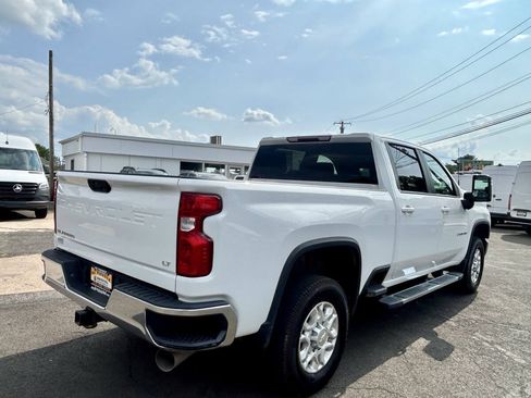 Used 2023 Chevrolet Silverado 2500 LT w/ Convenience Package AWD/4WD image 5