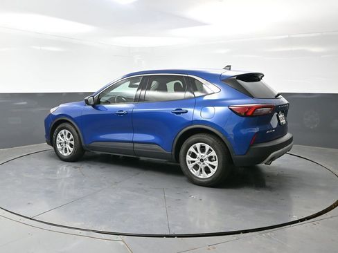 Used 2023 Ford Escape Active FWD image 11
