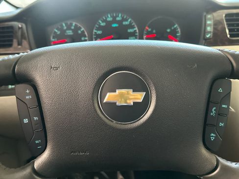 Used 2014 Chevrolet Impala LTZ FWD image 21