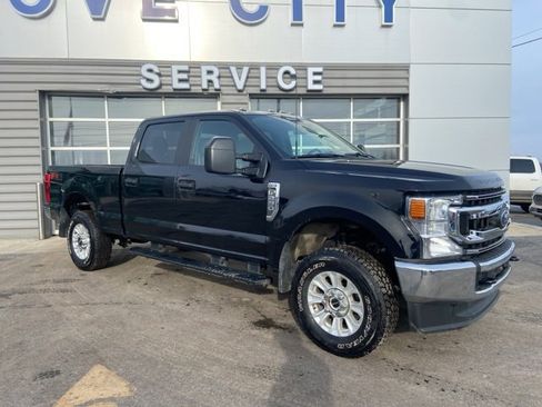 Used 2021 Ford F250 XL w/ STX Appearance Package image 4
