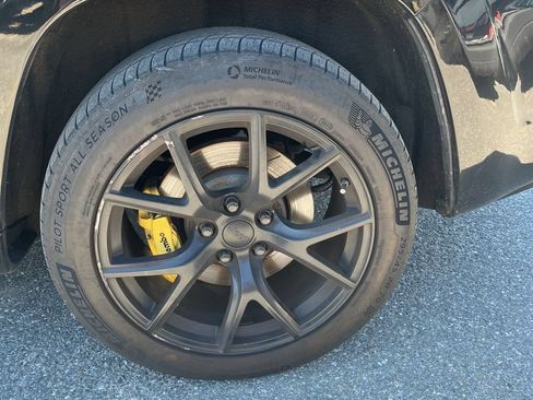 Used 2020 Jeep Grand Cherokee Trackhawk AWD/4WD image 9